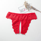Colette | String en dentelle “peek-a-boo”